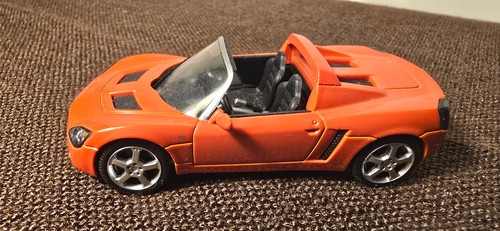 Schuco opel speedster orange - opel,